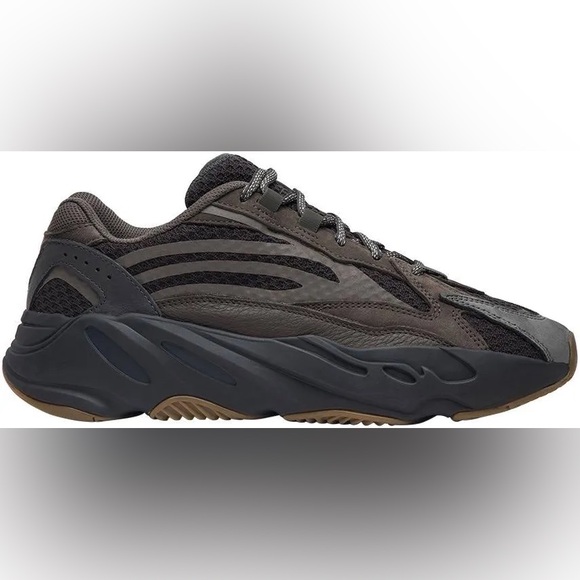 Adidas Yeezy Boost 700 V2 Geode US 7 - Picture 2 of 12